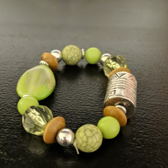 Bracelets - Picture 2 of 3